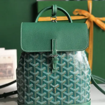 フェンディ リュックサック