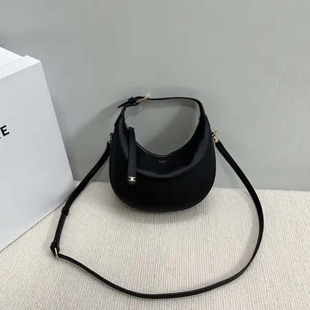 セリーヌ ショルダーバッグ