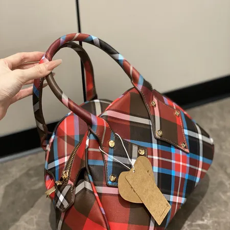 ヴィヴィアン・ウエストウッド ハンドバッグ