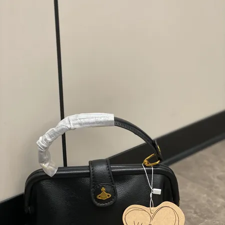 ヴィヴィアン・ウエストウッド ハンドバッグ