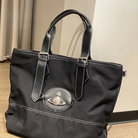 ヴィヴィアン・ウエストウッド ハンドバッグ