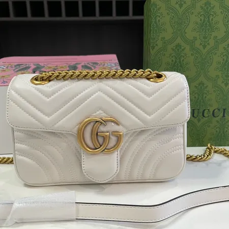 グッチ ショルダーバッグ