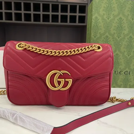 グッチ ショルダーバッグ