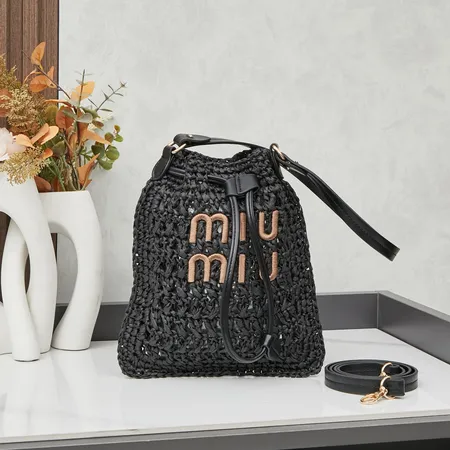 ミュウミュウ ショルダーバッグ