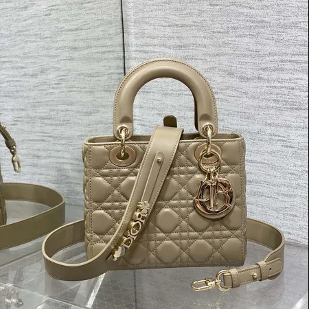 ディオール ハンドバッグ