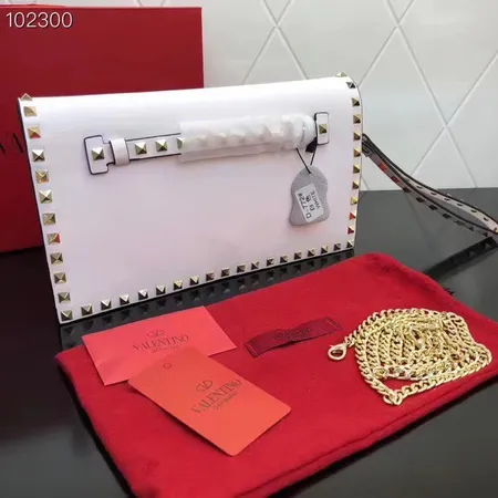 ヴァレンティノ ハンドバッグ