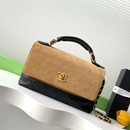 シャネル ハンドバッグ