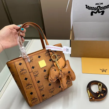 エムシーエム ハンドバッグ