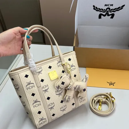 エムシーエム ハンドバッグ