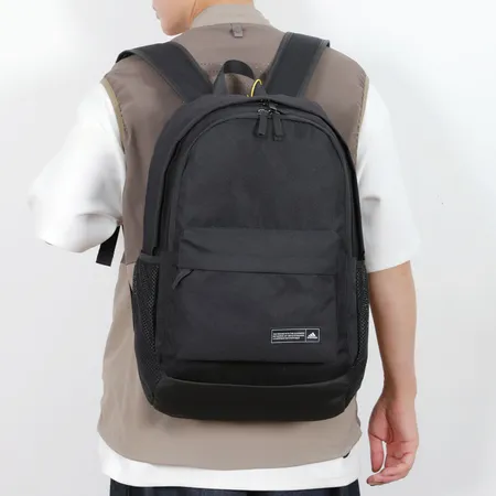 カウズ リュックサック