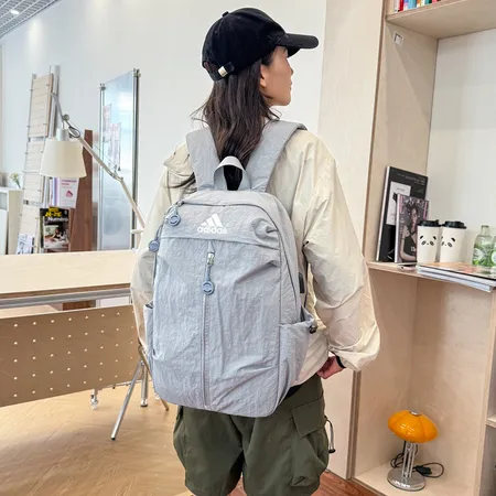 カウズ リュックサック