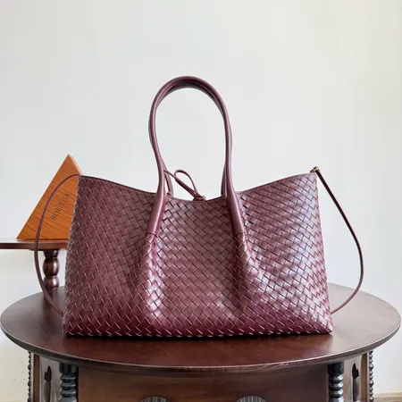 ボッテガ ヴェネタ ハンドバッグ