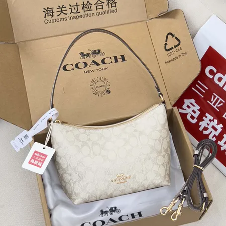 コーチ ハンドバッグ