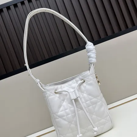 ディオール ショルダーバッグ