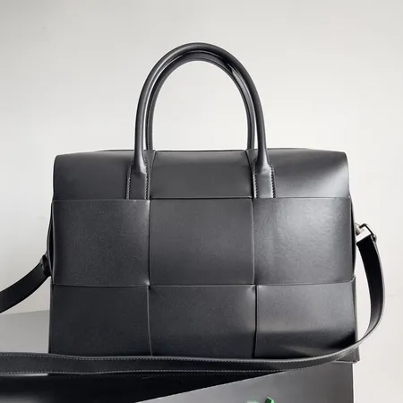 ボッテガ ヴェネタ ショルダーバッグ