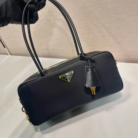 プラダ ハンドバッグ