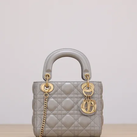 ディオール ハンドバッグ