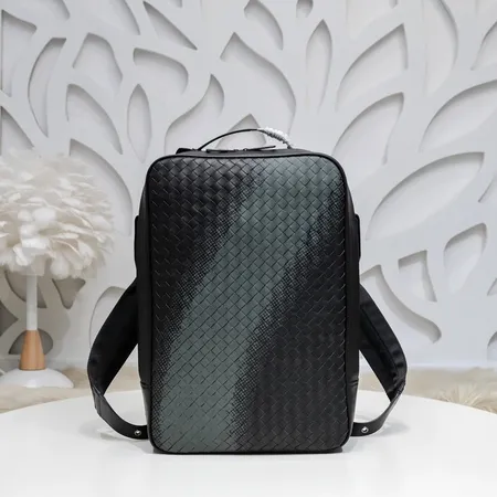 ボッテガ ヴェネタ リュックサック