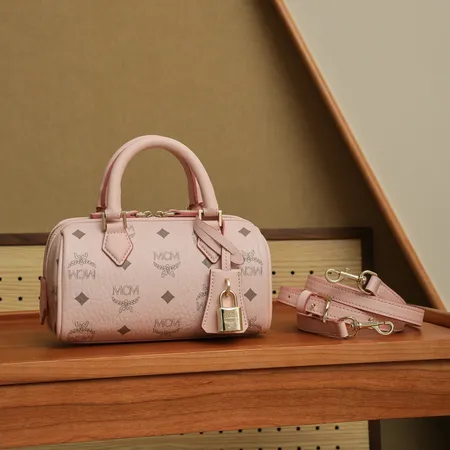 エムシーエム ハンドバッグ