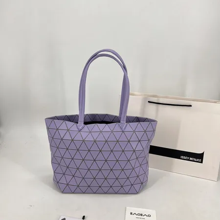 イッセイ ミヤケ ハンドバッグ