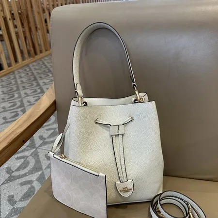 コーチ ショルダーバッグ