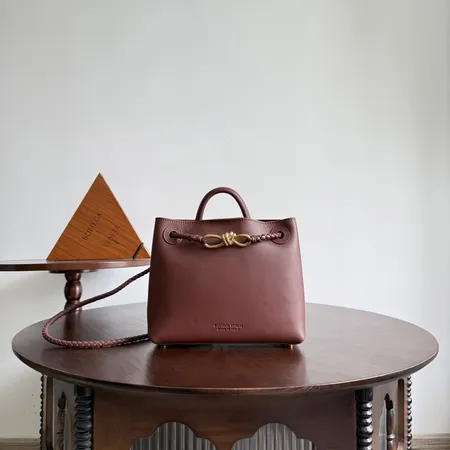 ボッテガ ヴェネタ ハンドバッグ