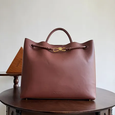 ボッテガ ヴェネタ ハンドバッグ