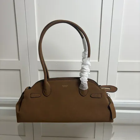 フェンディ ショルダーバッグ