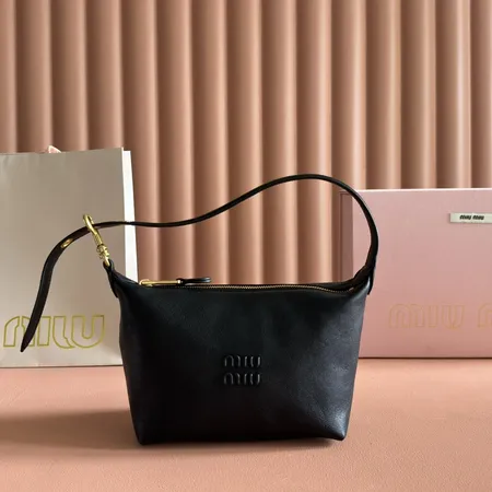 ミュウミュウ ハンドバッグ