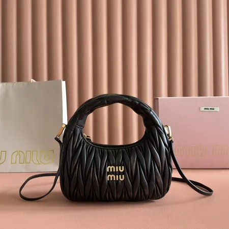 ミュウミュウ ハンドバッグ