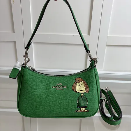 コーチ ショルダーバッグ