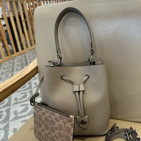 コーチ ショルダーバッグ