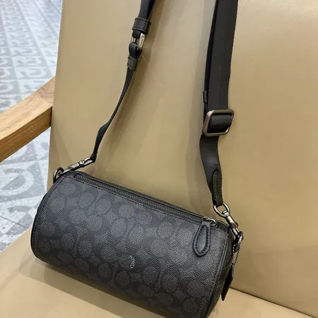 コーチ ショルダーバッグ