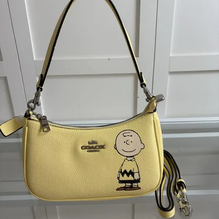 コーチ ショルダーバッグ