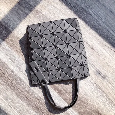 イッセイ ミヤケ ハンドバッグ