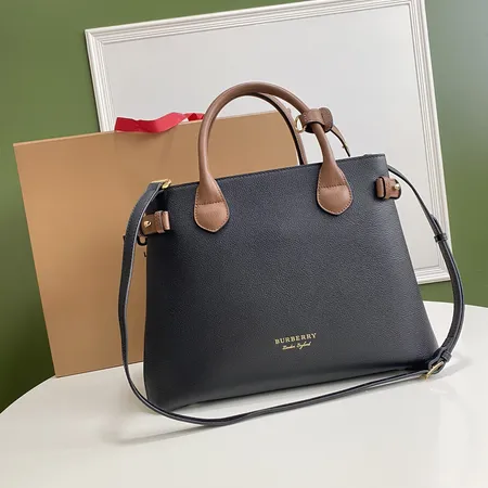 バーバリー ス ハンドバッグ