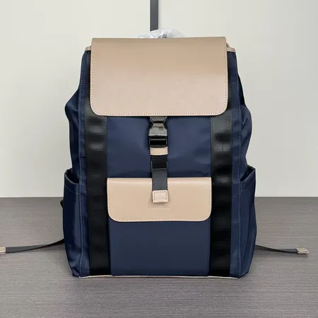 プラダ リュックサック