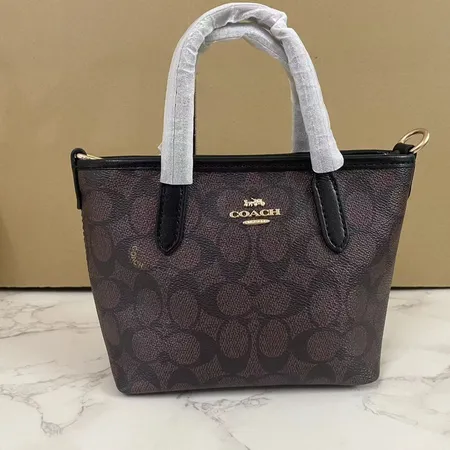 コーチ ハンドバッグ