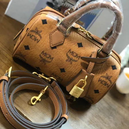 エムシーエム ハンドバッグ