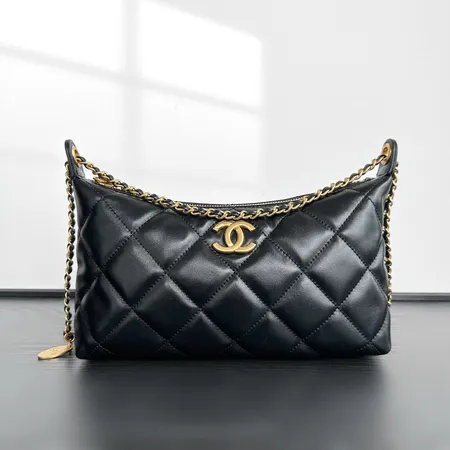 シャネル ショルダーバッグ