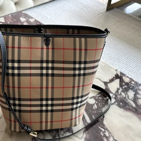 バーバリー ス ショルダーバッグ