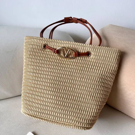 ヴァレンティノ ハンドバッグ