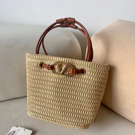 ヴァレンティノ ハンドバッグ