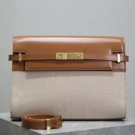 プラダ ショルダーバッグ