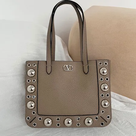 ヴァレンティノ ハンドバッグ