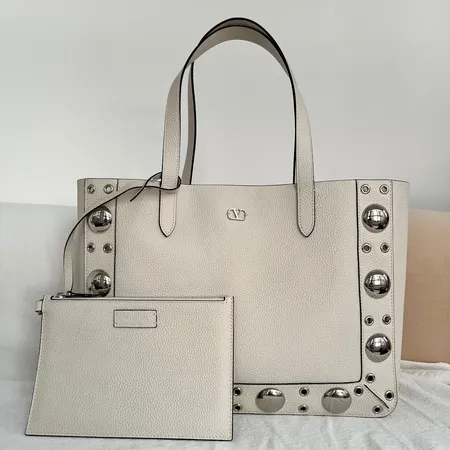 ヴァレンティノ ハンドバッグ