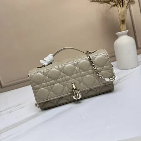 ディオール ショルダーバッグ