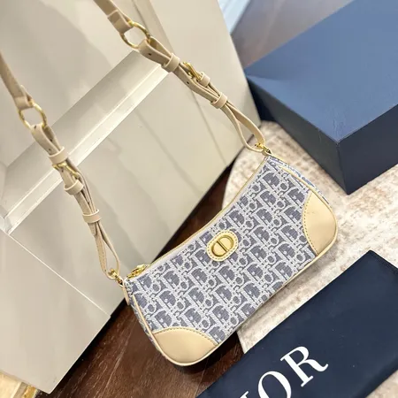 ディオール ショルダーバッグ