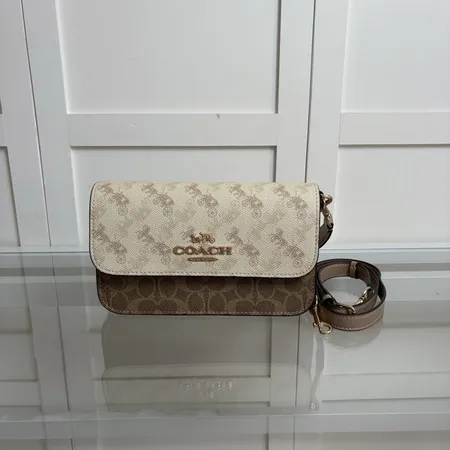 コーチ ショルダーバッグ