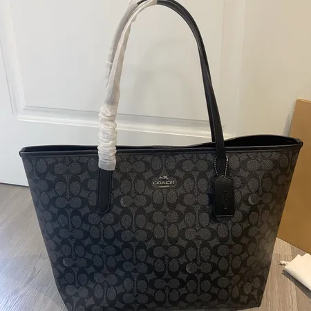 コーチ ハンドバッグ